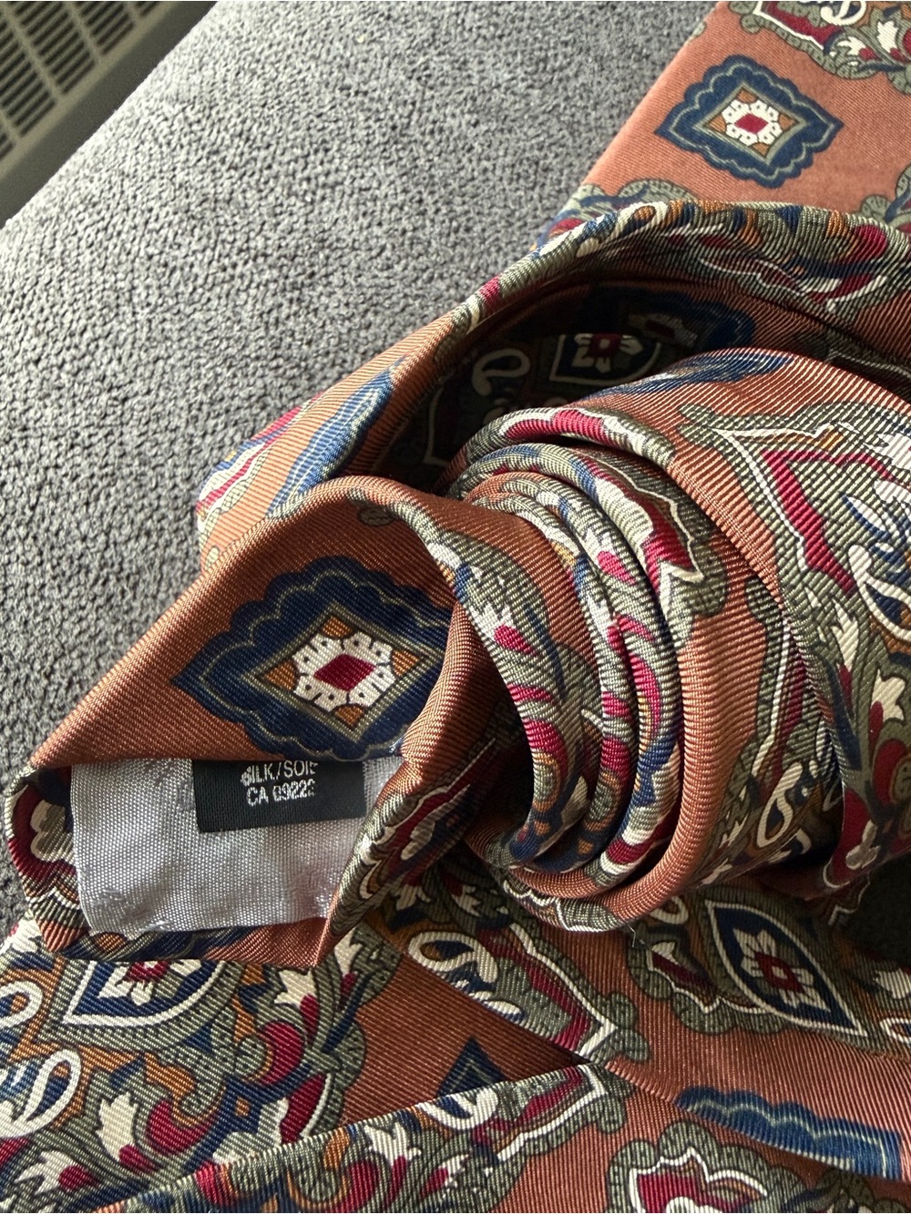 Silk Paisley & Medallion Tie in Rust and Navy
